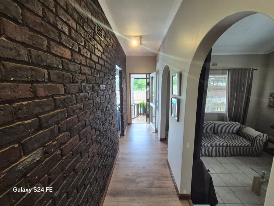 3 Bedroom Property for Sale in Geelhoutpark North West